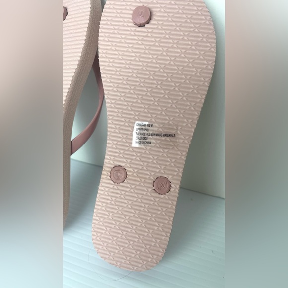 New Bebe Women's Samirah Light Pink Rhinestone Bebe Logo Flip Flop Size 6 - Picture 9 of 9